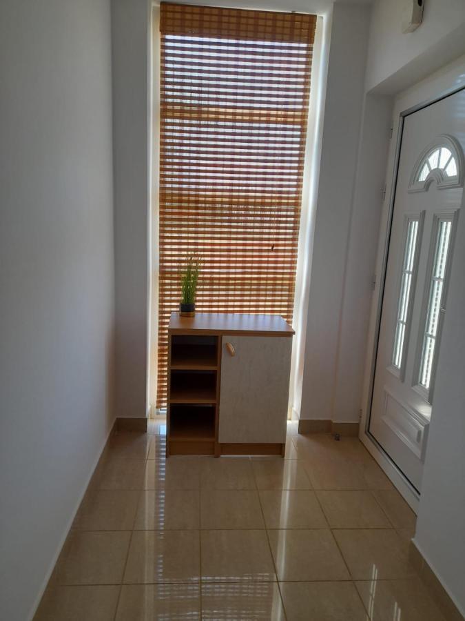 Holiday Home Anita Unesic Esterno foto