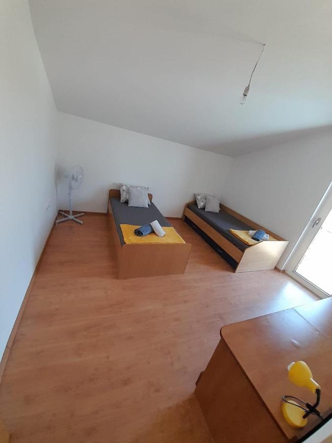 Holiday Home Anita Unesic Esterno foto