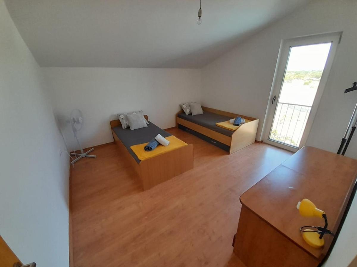 Holiday Home Anita Unesic Esterno foto
