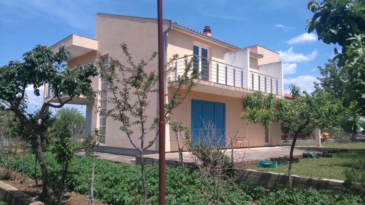 Holiday Home Anita Unesic Esterno foto