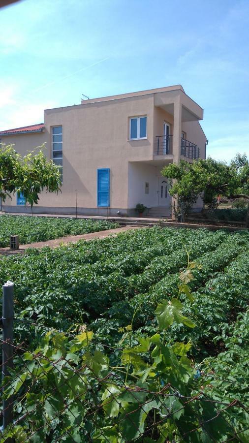 Holiday Home Anita Unesic Esterno foto