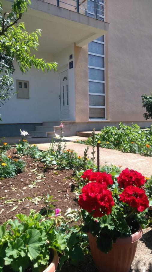 Holiday Home Anita Unesic Esterno foto